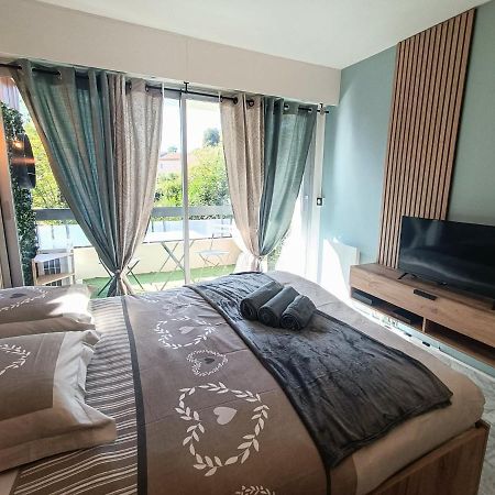 Leman Holidays - Le Palm Mandelieu Exterior foto